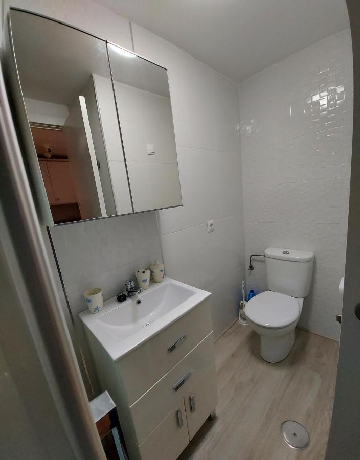Minerva Apartment เบนัลมาเดนา ภายนอก รูปภาพ