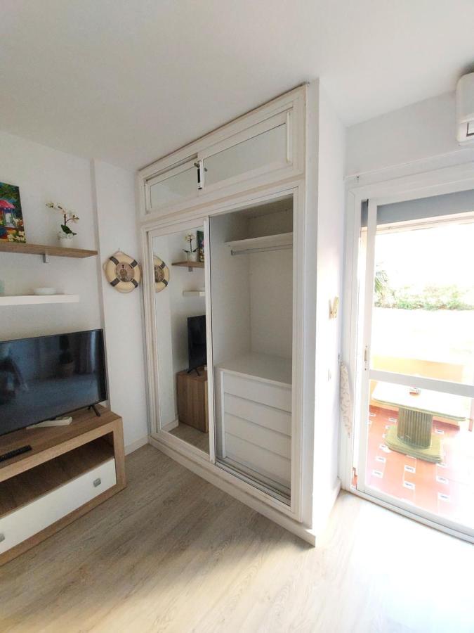 Minerva Apartment เบนัลมาเดนา ภายนอก รูปภาพ